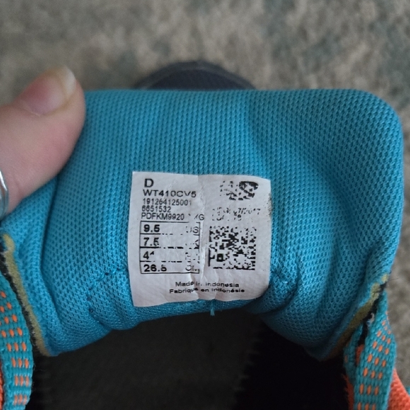 New Balance Women's Athletic Shoes - Navy and Coral - Picture 3 of 4